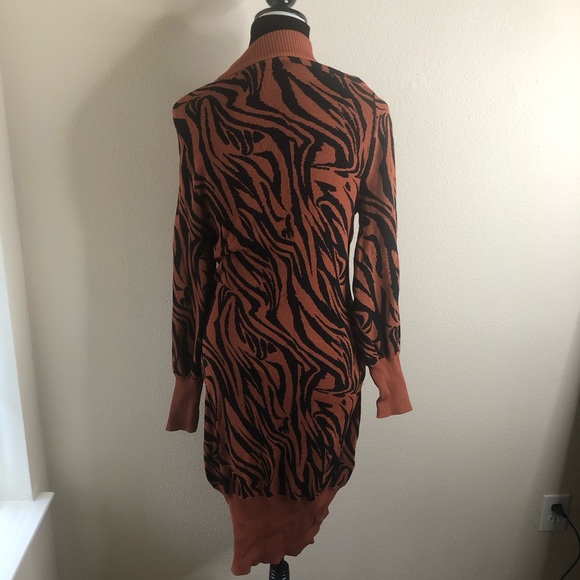 New York & Company Animal Print Knit Sweater Dress — Women’s M - Picture 3 of 8
